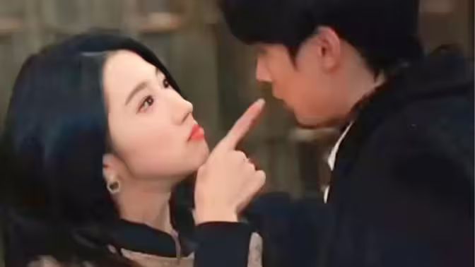 總裁夫人當(dāng)膩了，今天開始好好打工第21-40集