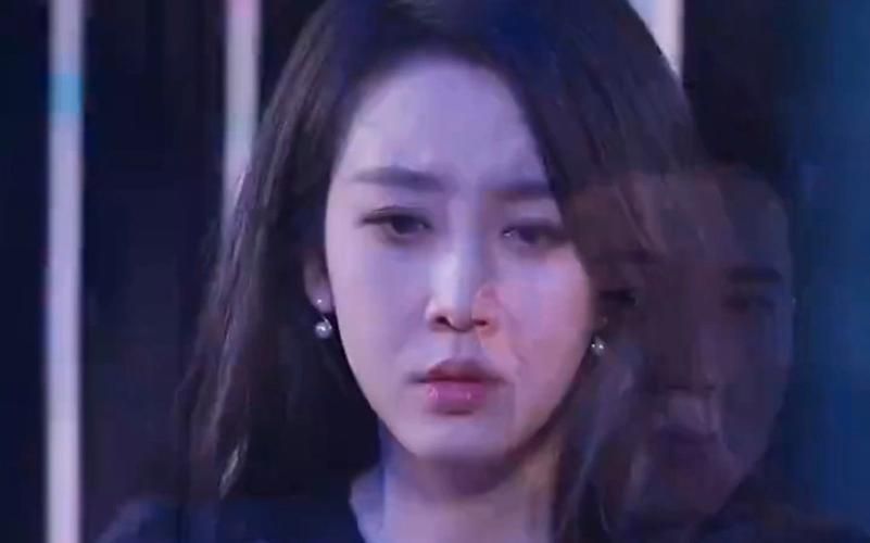 離婚冷她三年后，霍總膝蓋跪穿了(全集)